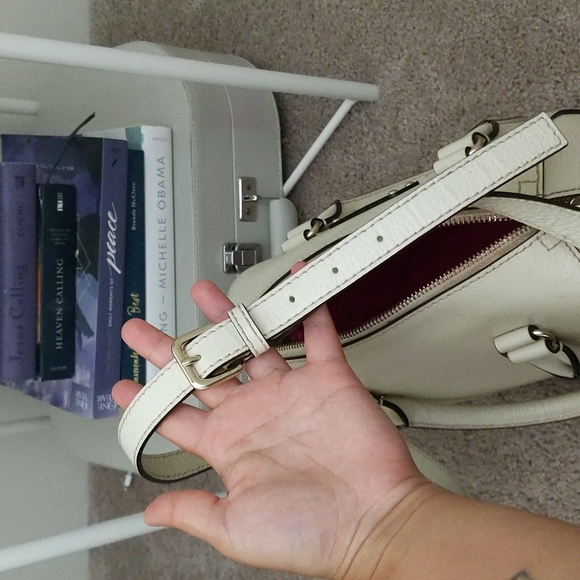 Kate spade satchel - Picture 16 of 17